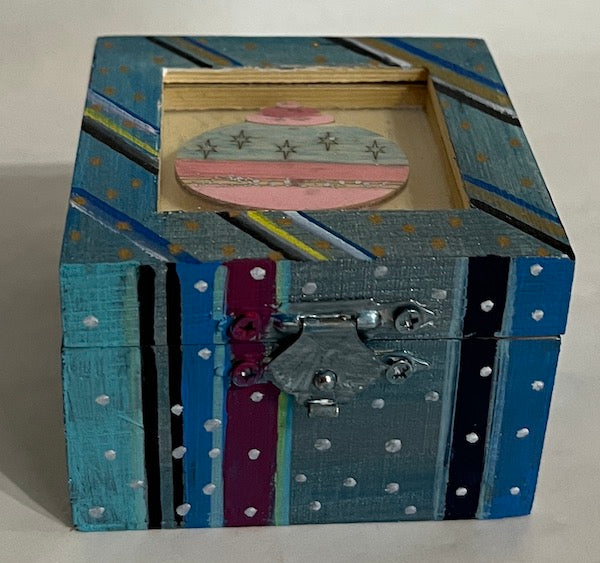 A pretty hand painted blue wooden gift box