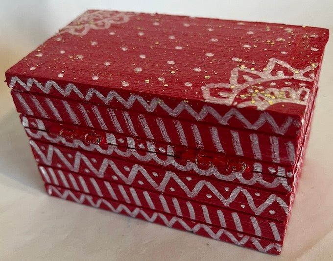 A beautiful hand painted red and white small gift box