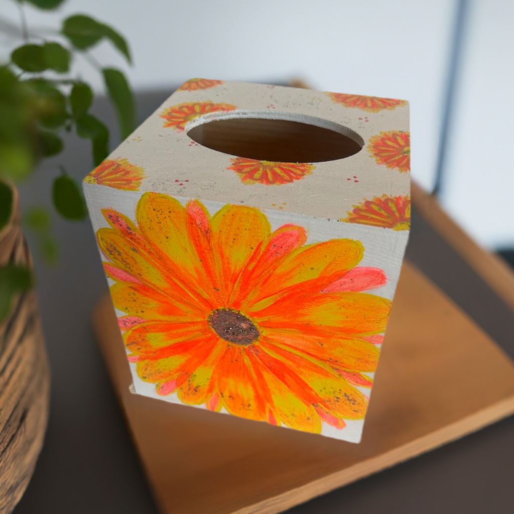 A hand painted tissue box cover - a pretty decor !