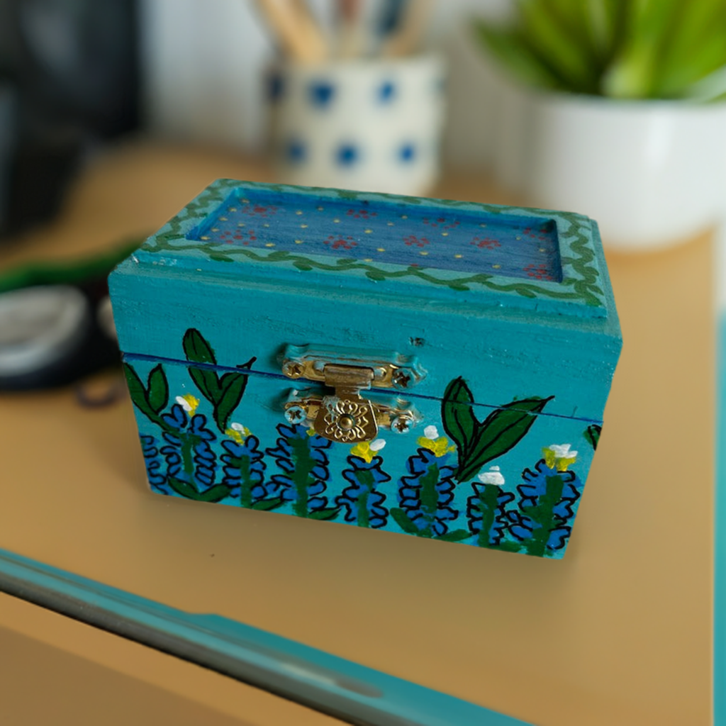 A blue bonnet hand painted small wooden box