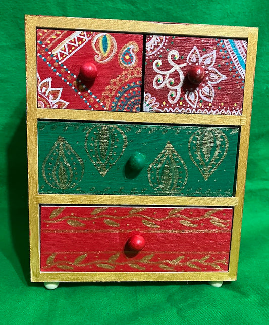 A jewelry organiser