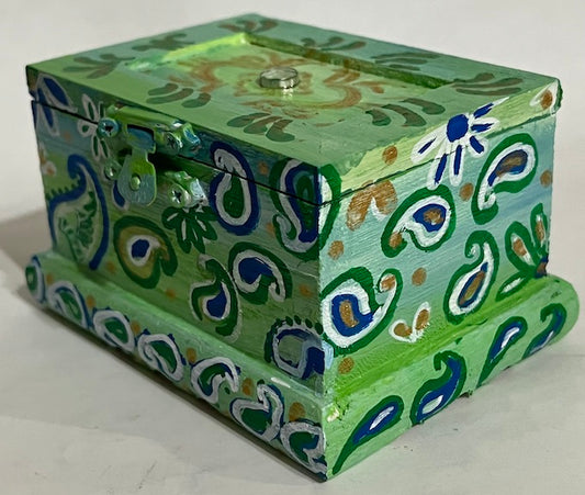 A green hand painted wooden gift box with lid