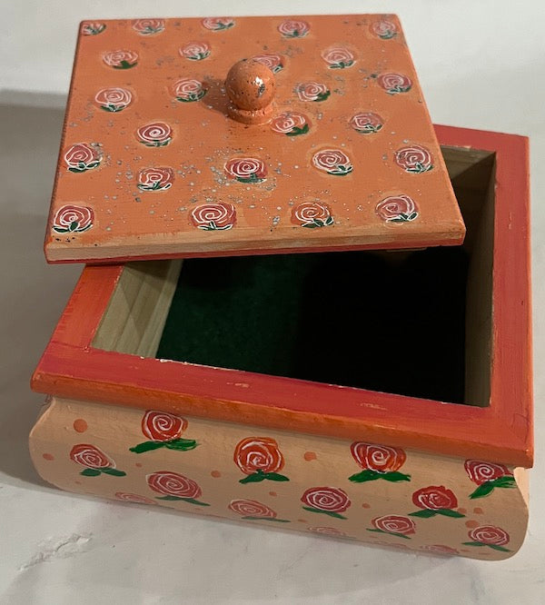A cute box with a glitter lid